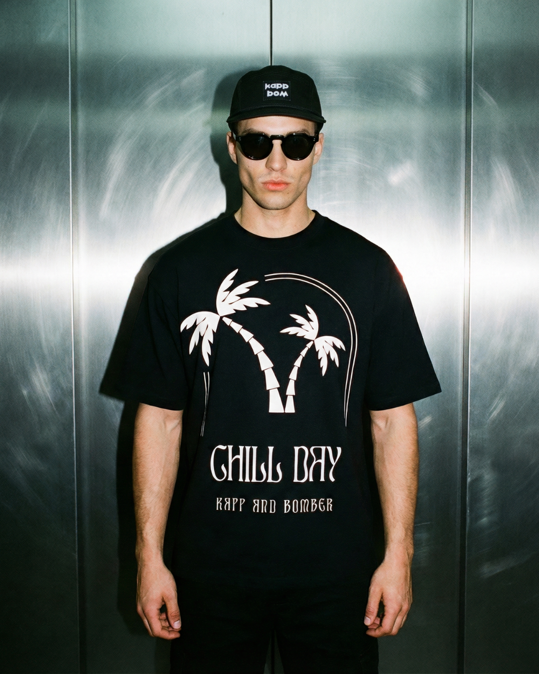 19 Chill Day Heavy Tee